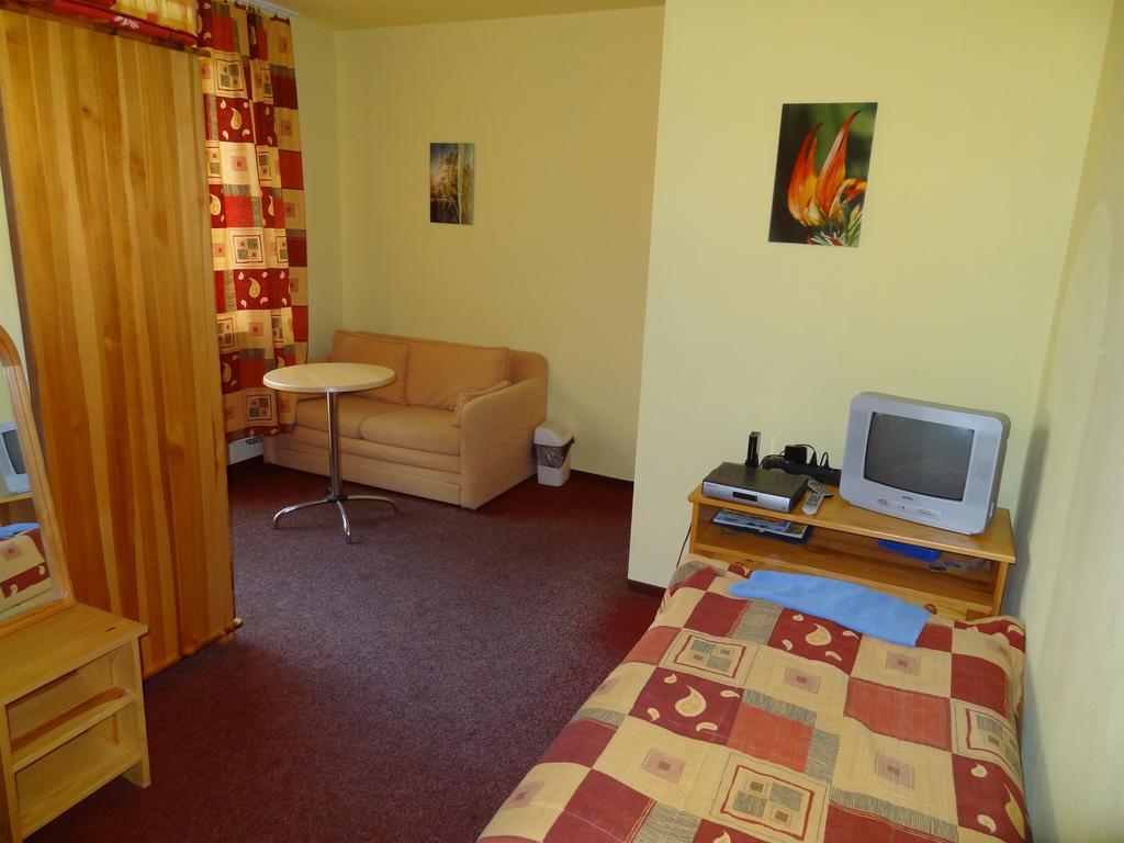 Ferienwohnung Privat Podlesom Kežmarok Zimmer foto