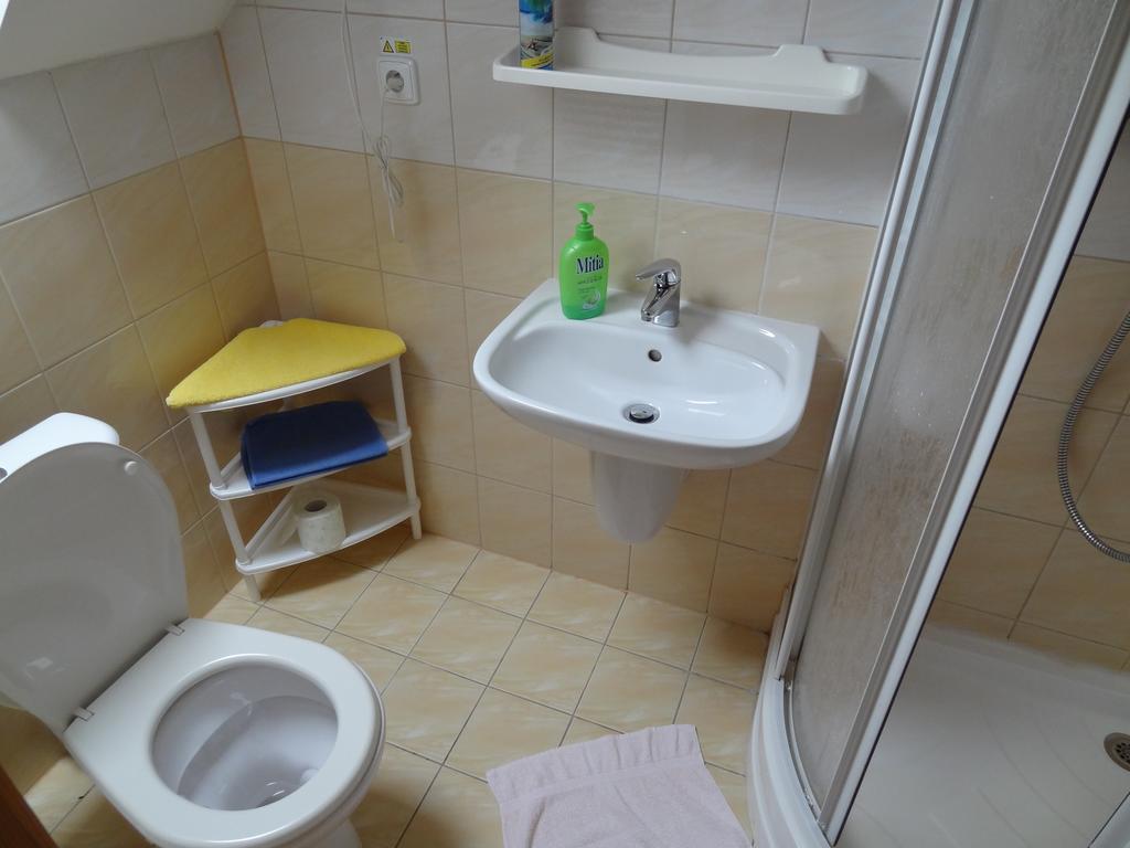 Ferienwohnung Privat Podlesom Kežmarok Zimmer foto